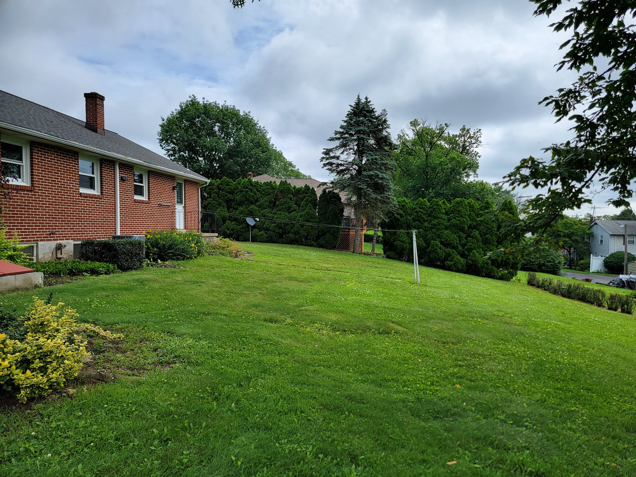 Building Photo - 630 Hampden Rd