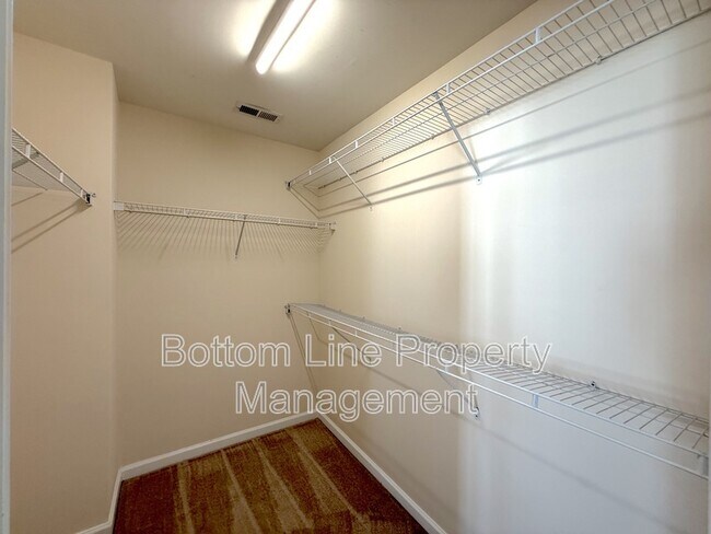 Building Photo - 13031 Bullock Greenway Blvd