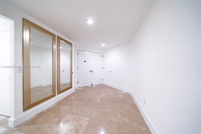 Building Photo - 3330 NE 190th St