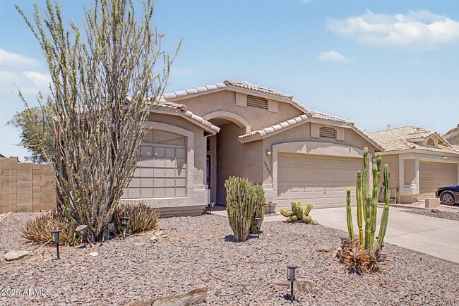 Building Photo - 6602 W Desert Hollow Dr
