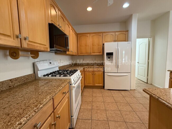 Building Photo - 3038 W Trapanotto Rd