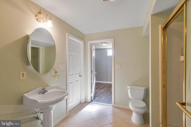 Building Photo - 15309 Lions Den Rd