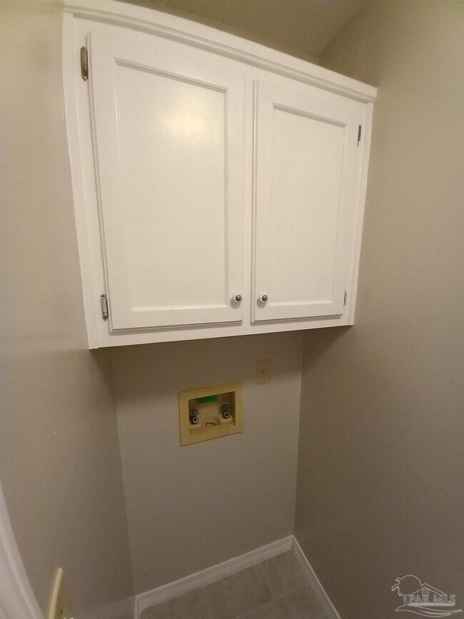 Building Photo - 7009 Weatherwood Dr