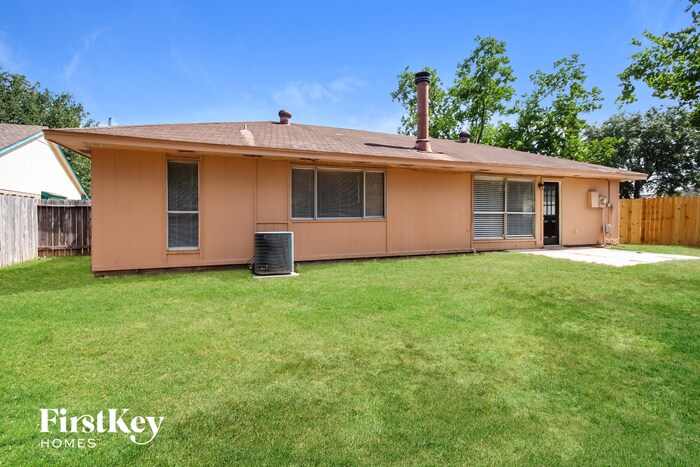 Building Photo - 8634 Huntermoor Cir
