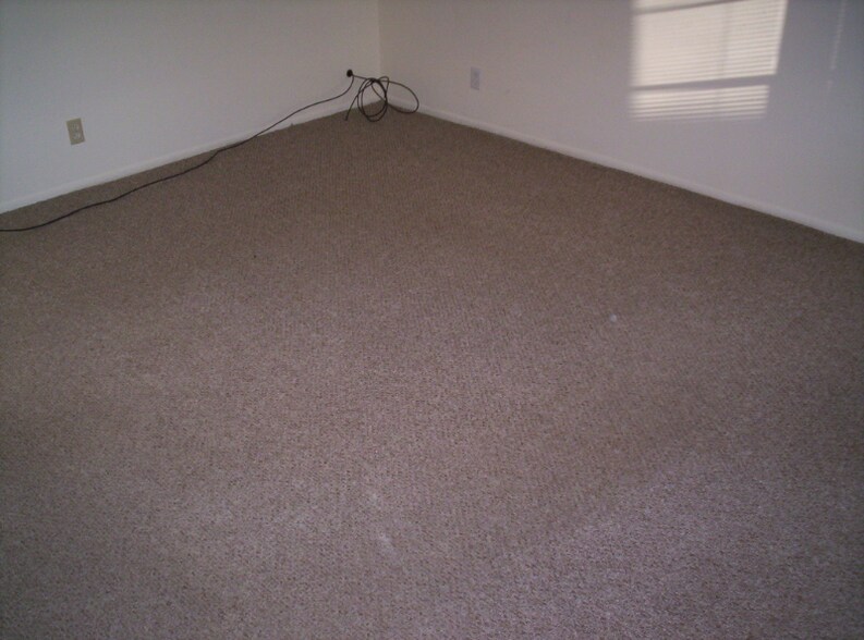 Building Photo - 5 Dallas Ct