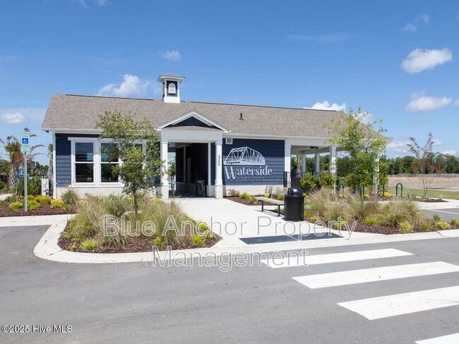 Building Photo - 103 S Grassland Rd