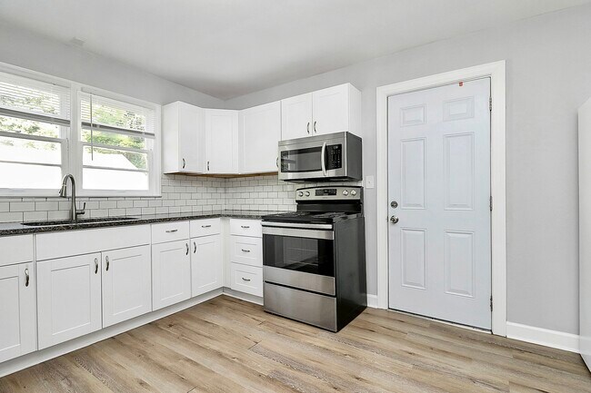 Building Photo - 2318 Amber Crest Dr