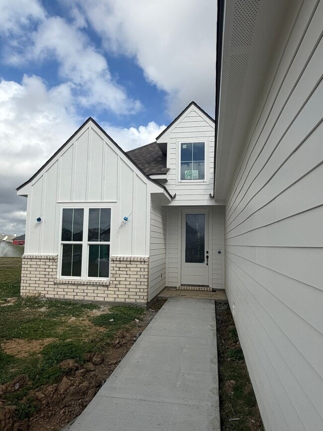 Building Photo - FOR RENT in YOUNGSVILLE: Brand New Construction!