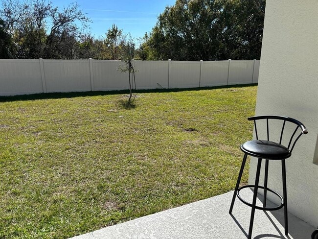 Building Photo - 5365 Maddie Dr