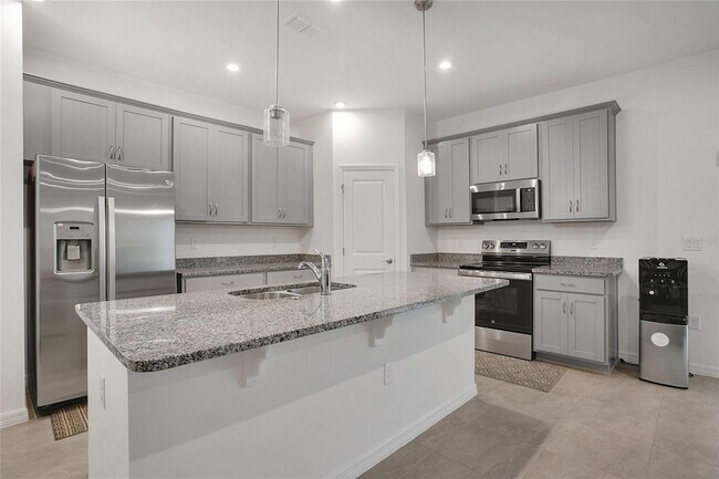 Building Photo - 1838 Blue Lagoon Cir