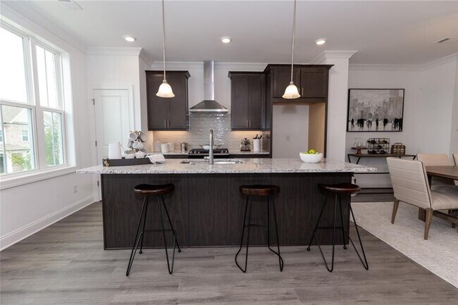 Building Photo - 4470 Sims Park Pl.