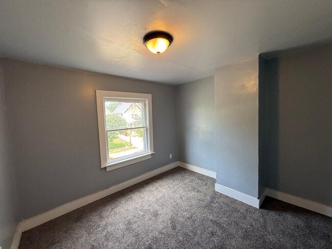 Building Photo - 14016 Castalia Ave