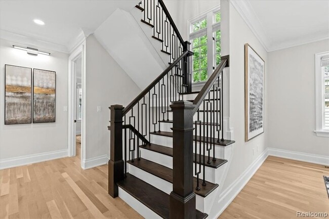 Building Photo - 1897 Norfolk St