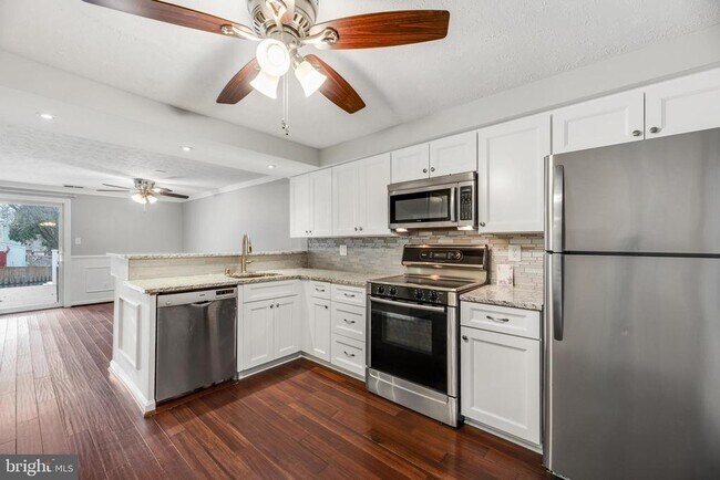 Building Photo - 1592 Lodge Pole Ct