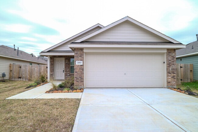 Building Photo - 21811 Hickory Spgs Ct