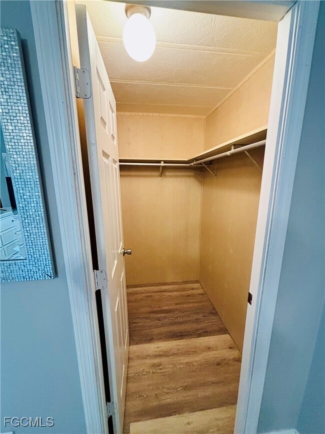 Building Photo - 16091 Siesta Dr