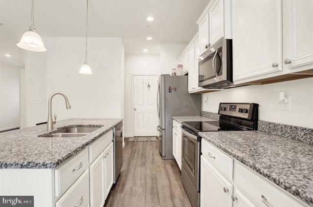 Building Photo - 369 Weatherstone Dr