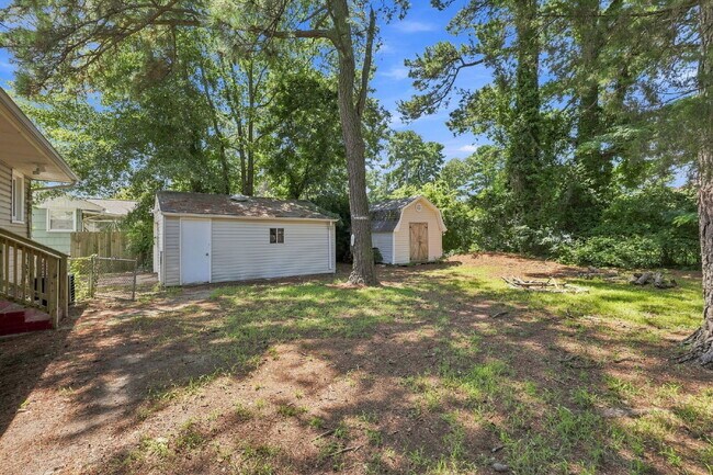 Building Photo - Updated Ranch with Garage, Fenced Yard & One-Level Living