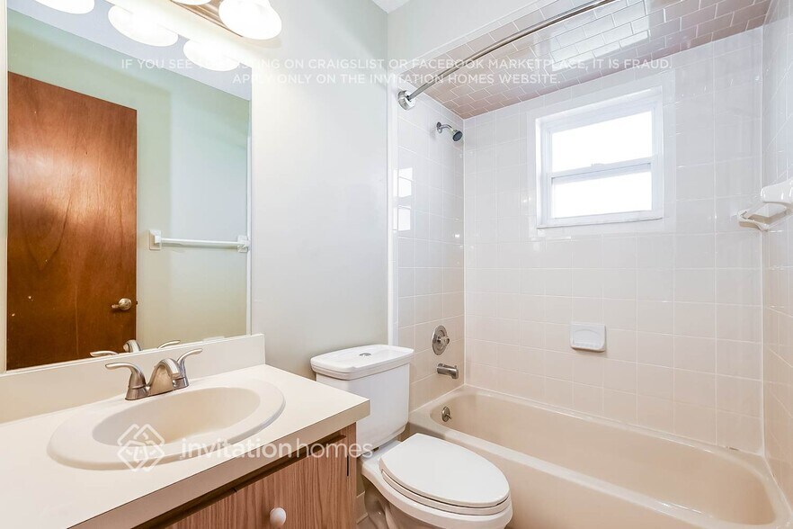 Building Photo - 11 Sea Swallow Terrace