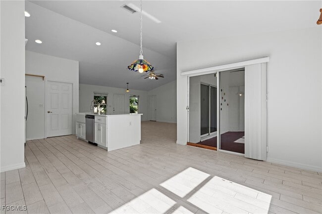 Building Photo - 2613 39th St SW