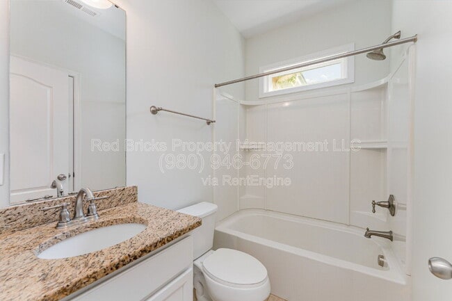 Building Photo - 139 Brackenbury Ln