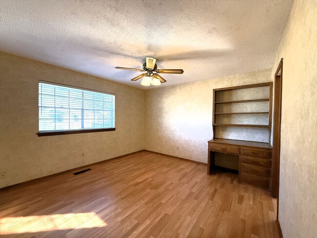 Building Photo - 5005 Colfax Pl