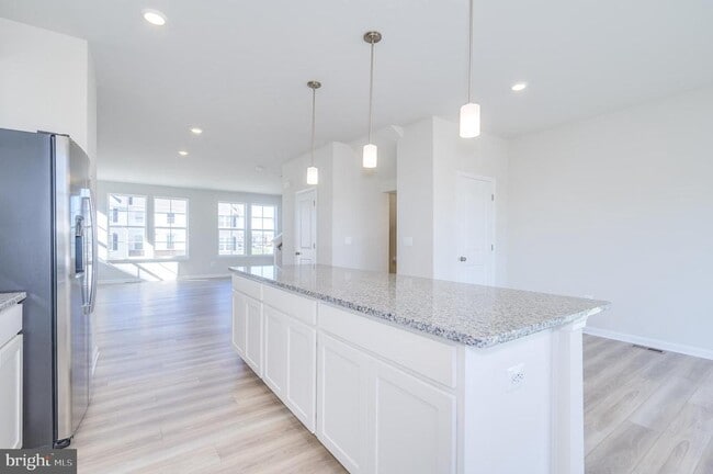 Building Photo - 450 Seeback Dr