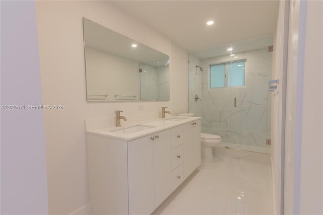 Building Photo - 3755 NE 167th St