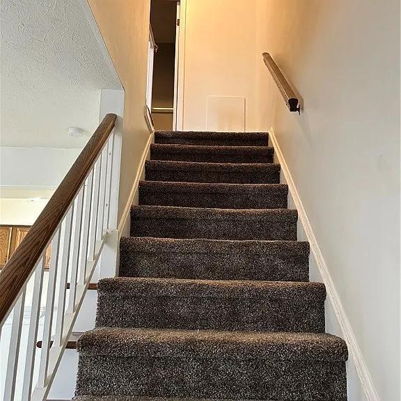 Building Photo - 140 Ivy Hill Ln