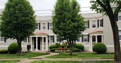 Building Photo - 801 Butternut St NW