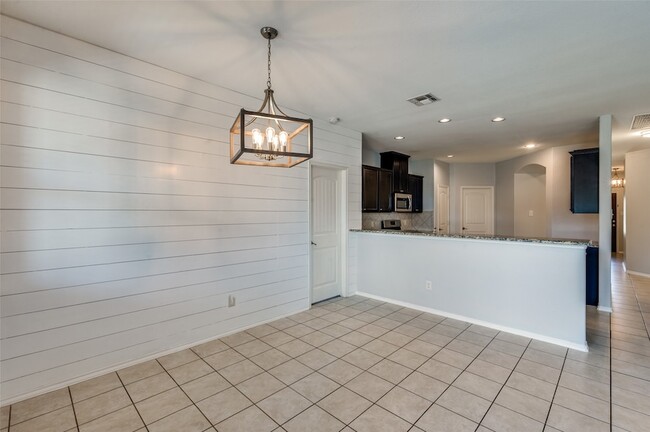 Building Photo - 1012 Lake Meadow Ln