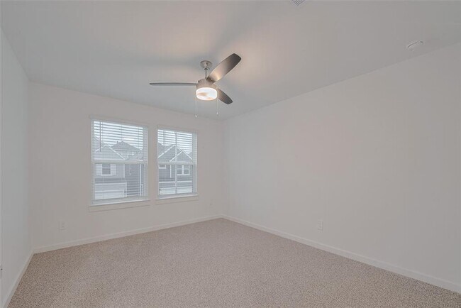 Building Photo - 3017 La Rambla Dr