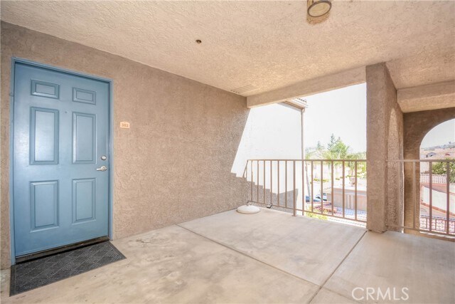 Building Photo - 1020 Vista Del Cerro Dr