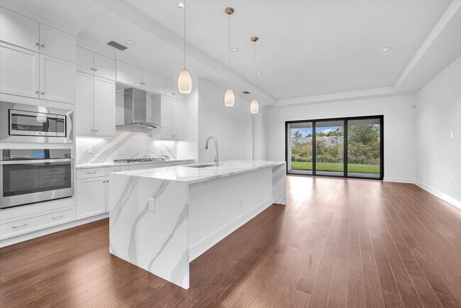 Building Photo - 13482 Artisan Cir