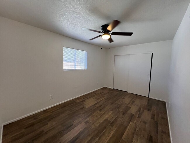 Building Photo - REMODELED 3 BEDROOM IN TOWN!