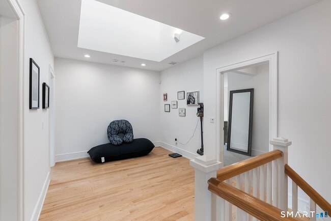Building Photo - 9 Damia Dr