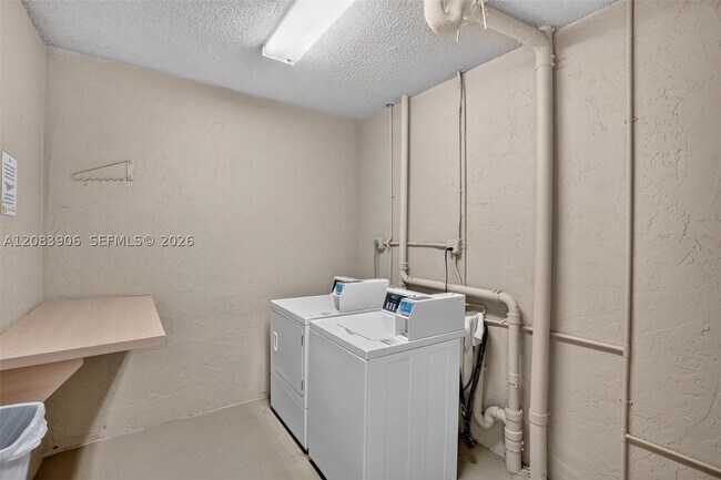 Building Photo - 7740 Camino Real