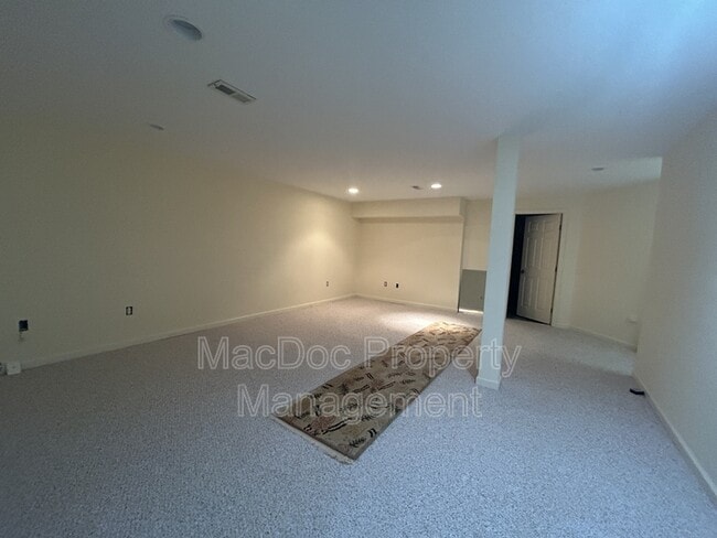 Building Photo - 11103 Fawn Lake Pkwy