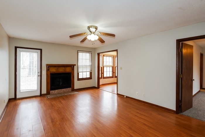 Building Photo - 323 Southern Dr