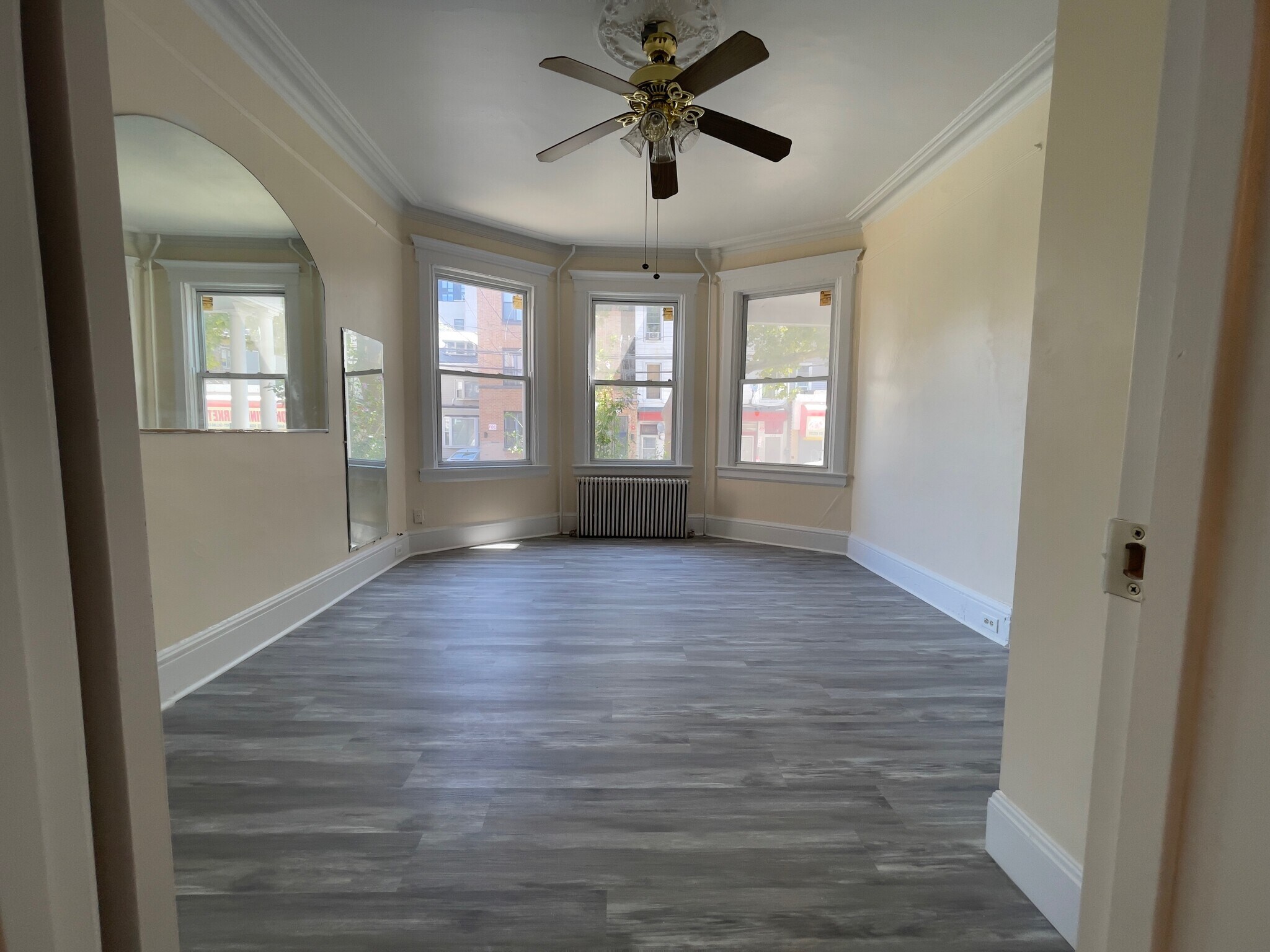 Unit 1 - 103 Storms Ave