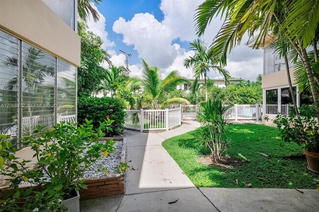 Building Photo - 9400 E Bay Harbor Dr
