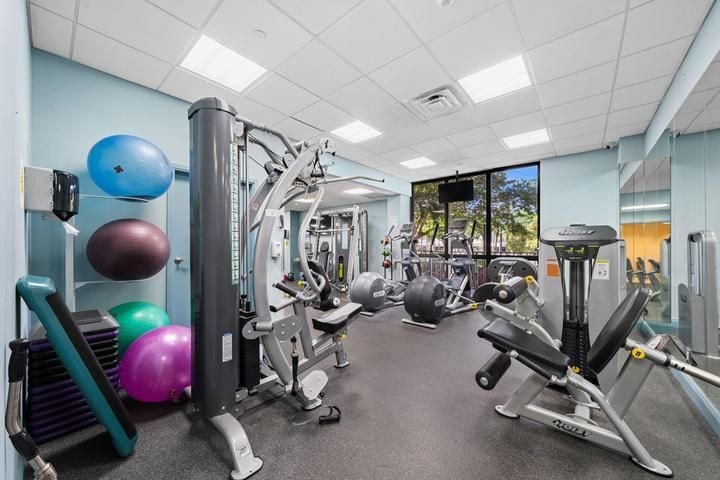 Building Photo - 4900 N Ocean Blvd