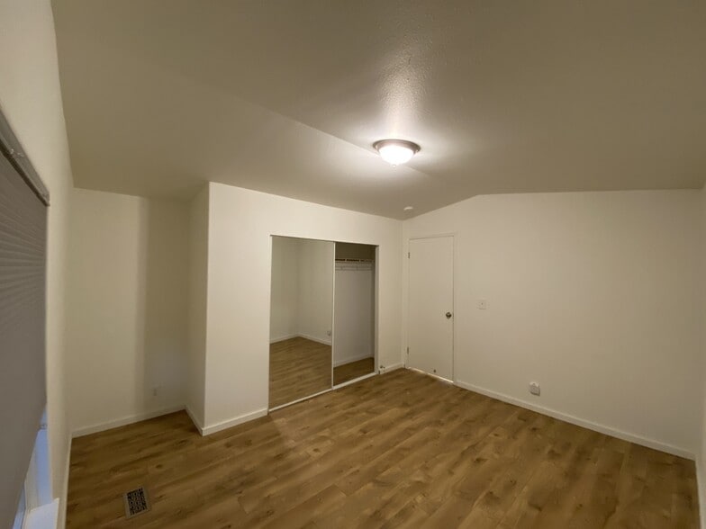 Building Photo - 79 Alder St