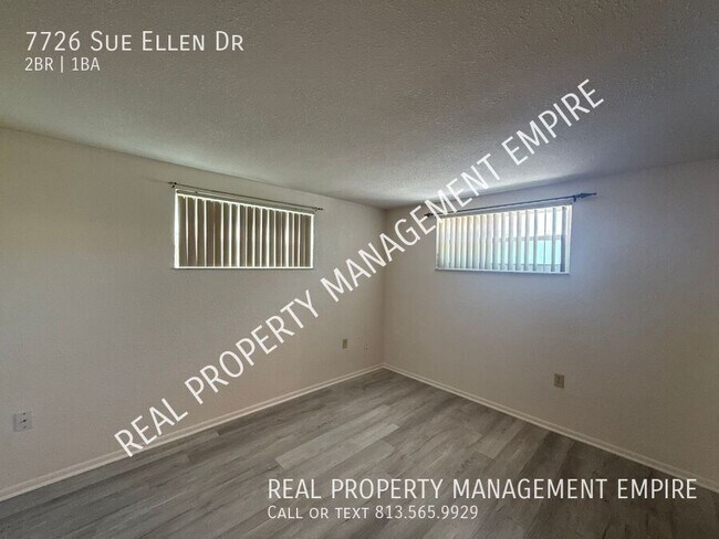 Building Photo - 7726 Sue Ellen Dr