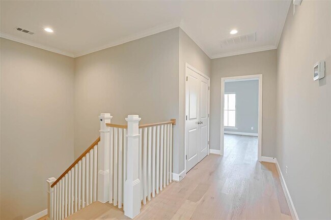 Building Photo - 25242 Calhoun Creek Dr