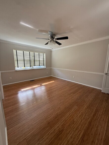 Building Photo - 10315 Forest Brook Ln