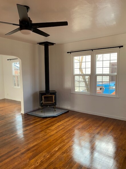 Building Photo - 1734 Spruce Ave