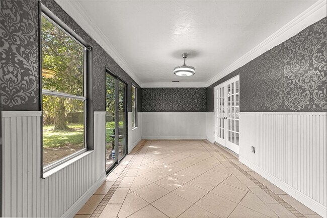 Building Photo - 4951 SE 35th Ave