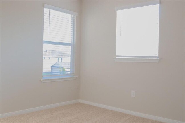 Building Photo - 14015 Macquarie Dr
