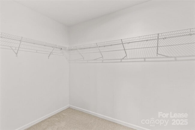 Building Photo - 129 Canada Dr